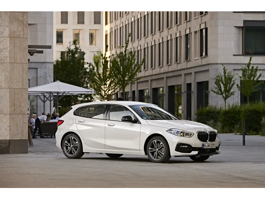 BMW 118i F40 15.000KM! NIEUWSTAAT GARANTIE